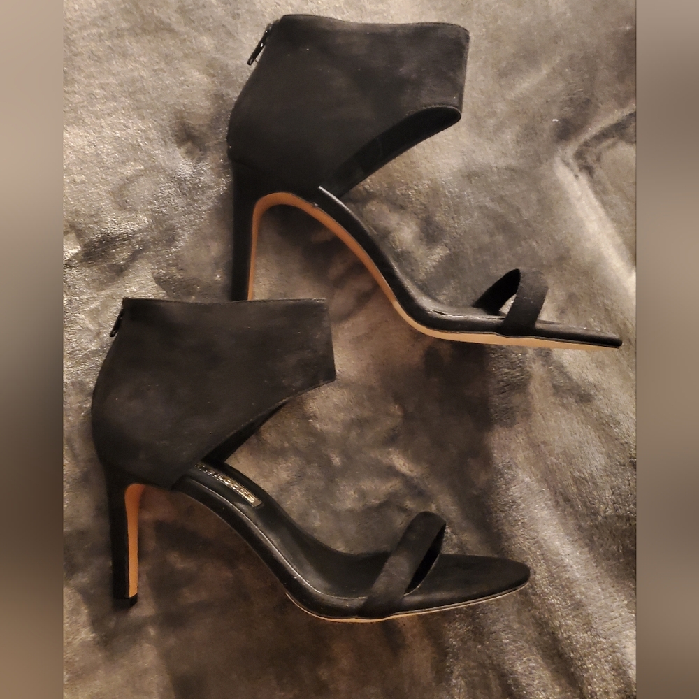Audrey Brooke “Gloria” heels.
